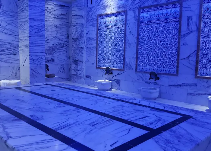 Kleopatra Togan Suit Hotel